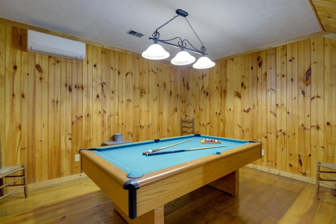 Smoky Mountains Cabin With Hot Tub, Deck And Views! Sevierville Luaran gambar