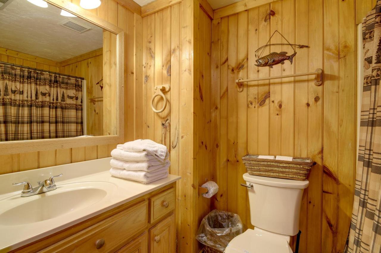 Smoky Mountains Cabin With Hot Tub, Deck And Views! Sevierville Luaran gambar