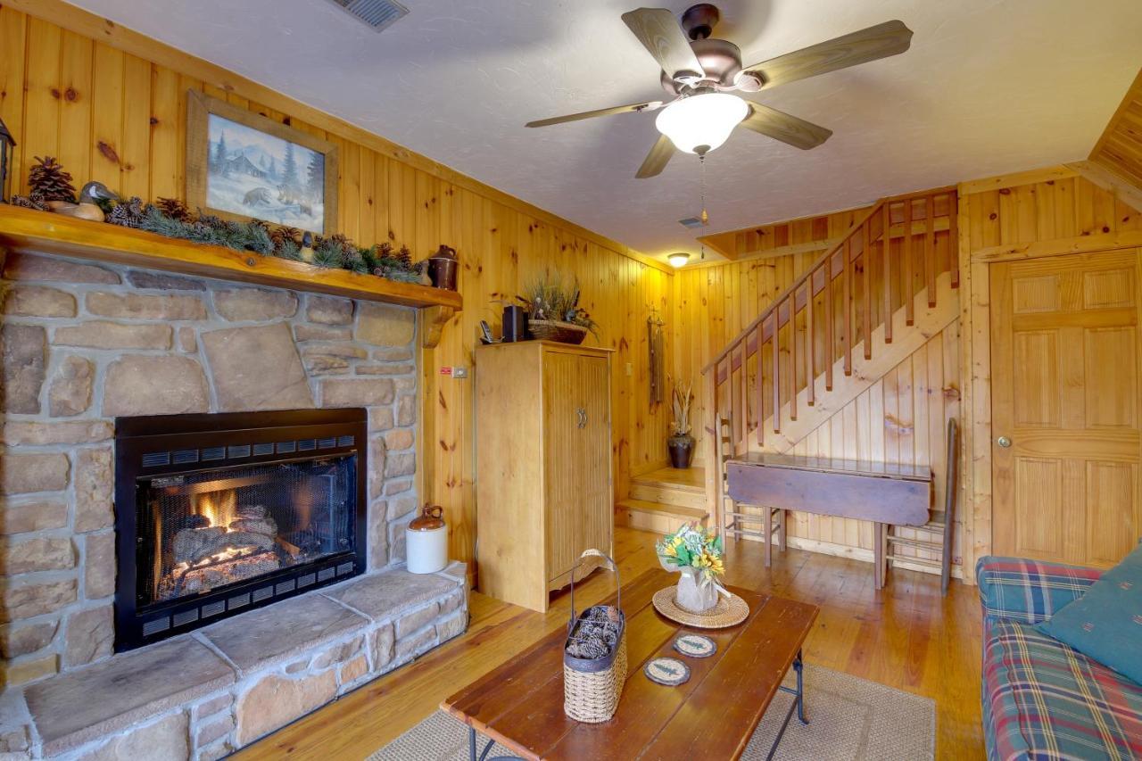 Smoky Mountains Cabin With Hot Tub, Deck And Views! Sevierville Luaran gambar