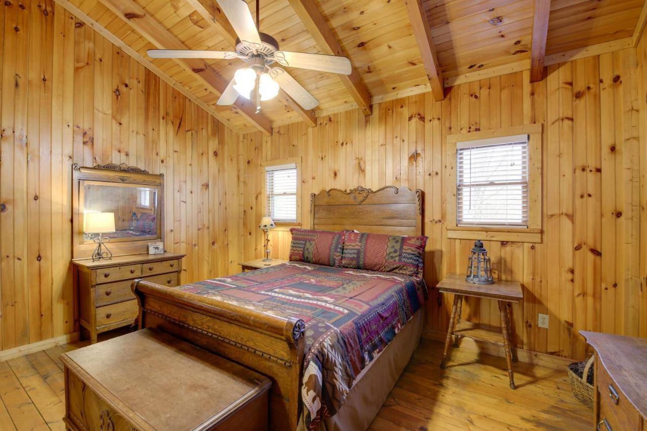 Smoky Mountains Cabin With Hot Tub, Deck And Views! Sevierville Luaran gambar